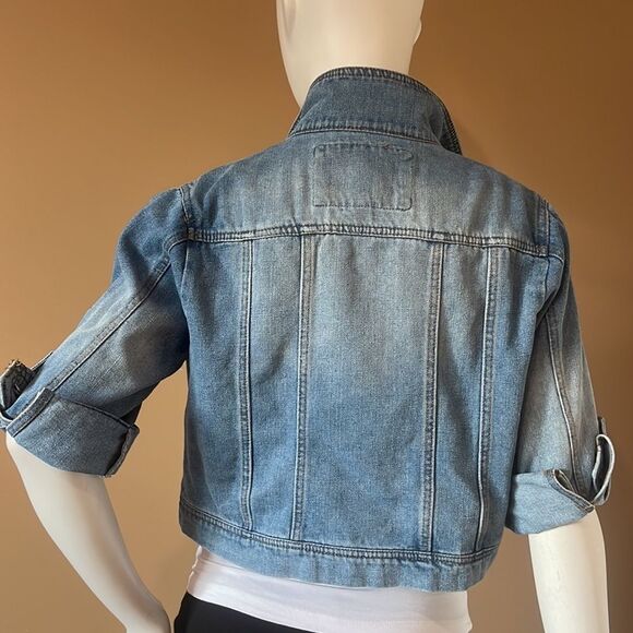 Jean jacket/ size L💙 - Picture 6 of 8